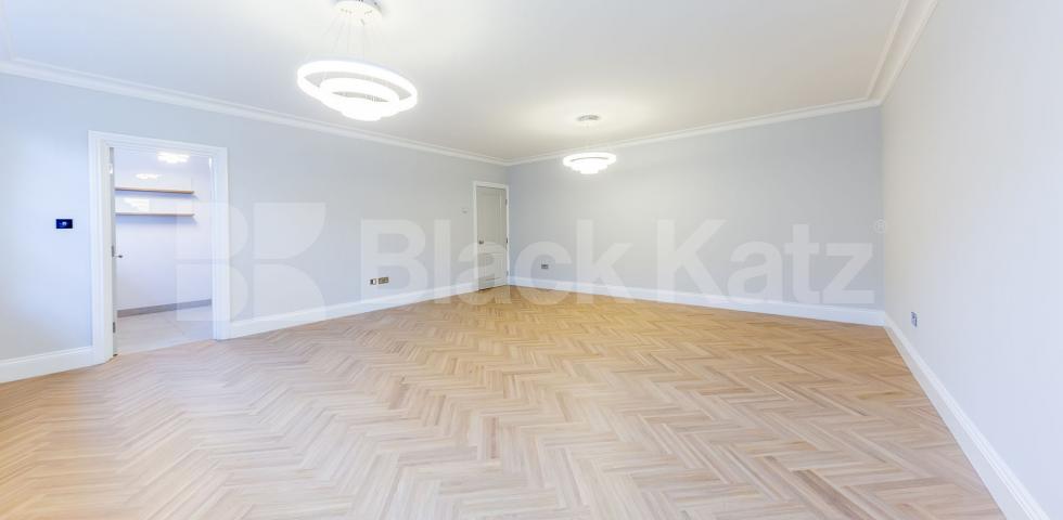 			STUNNING APARTMENT NEAR REGENTS PARK!, 1 Bedroom, 1 bath, 1 reception Flat			 Clarence Terrace, REGENTS PARK-MARYLEBONE